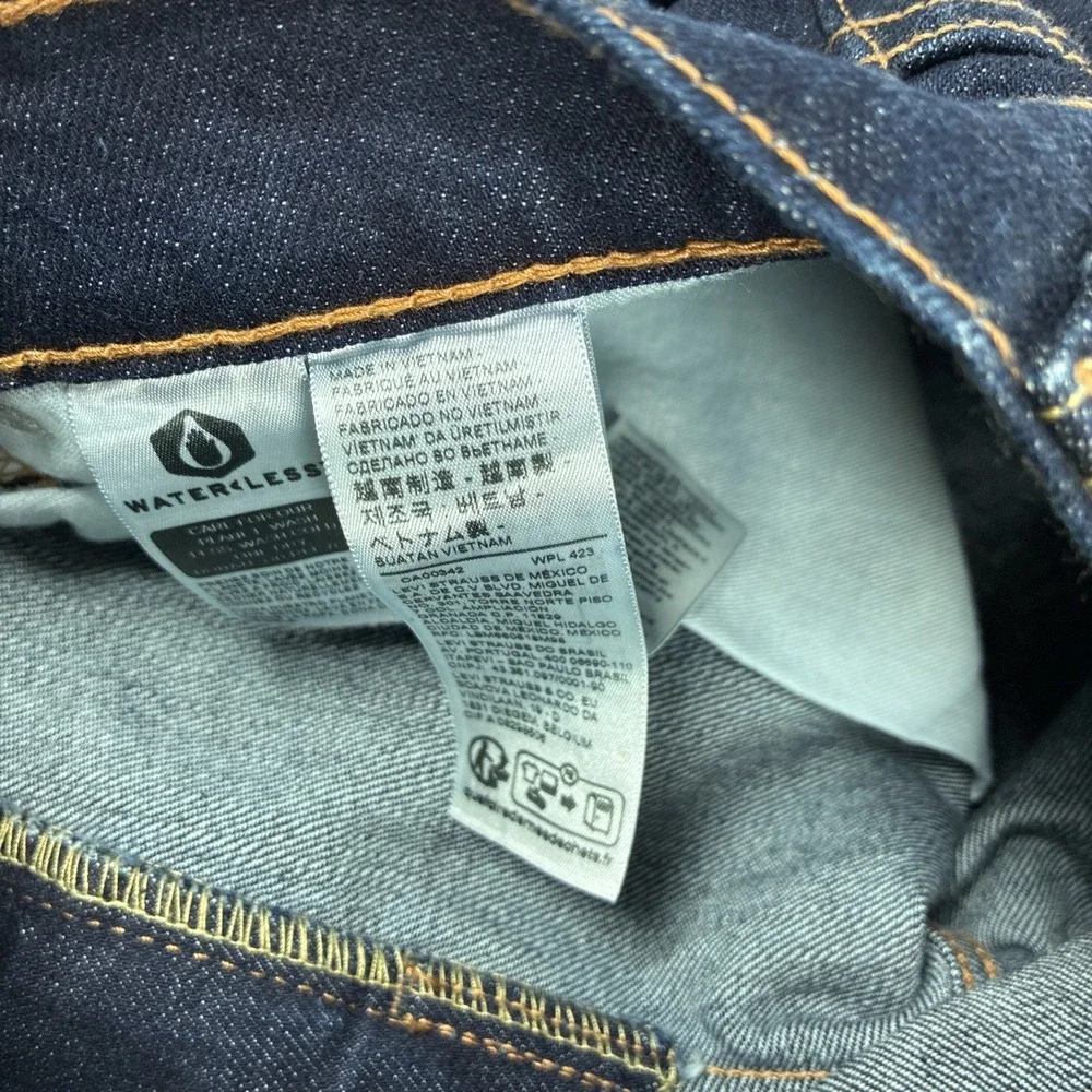 New Mens Levi's 502 Taper Dark Wash Jeans‎ Size 27x32 NWT Irregular
